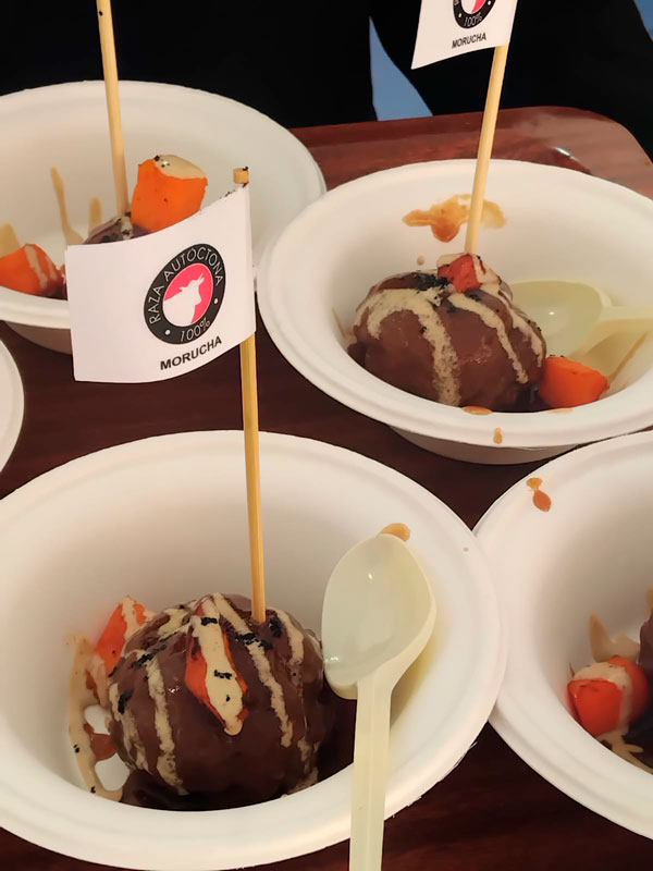 albondigas hechas de carne de morucha, organizada por RFEAGAS, con el chef Jesús Colorado